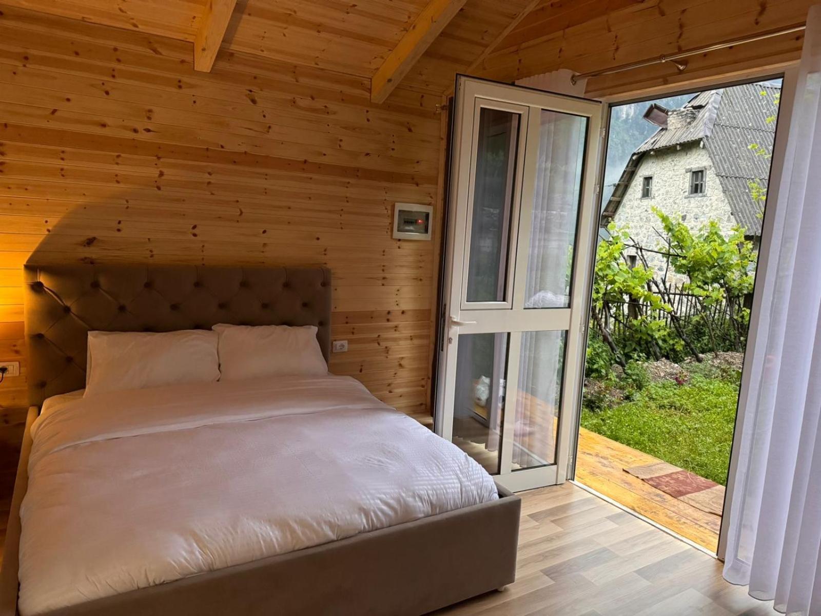 Thethi Mountain Villas Exteriér fotografie